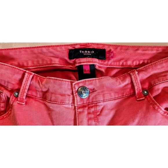 Torrid Womens Stiletto Ankle Zip Jeans 18 Red Poppy Mid Rise Denim Stretch - Picture 2 of 9